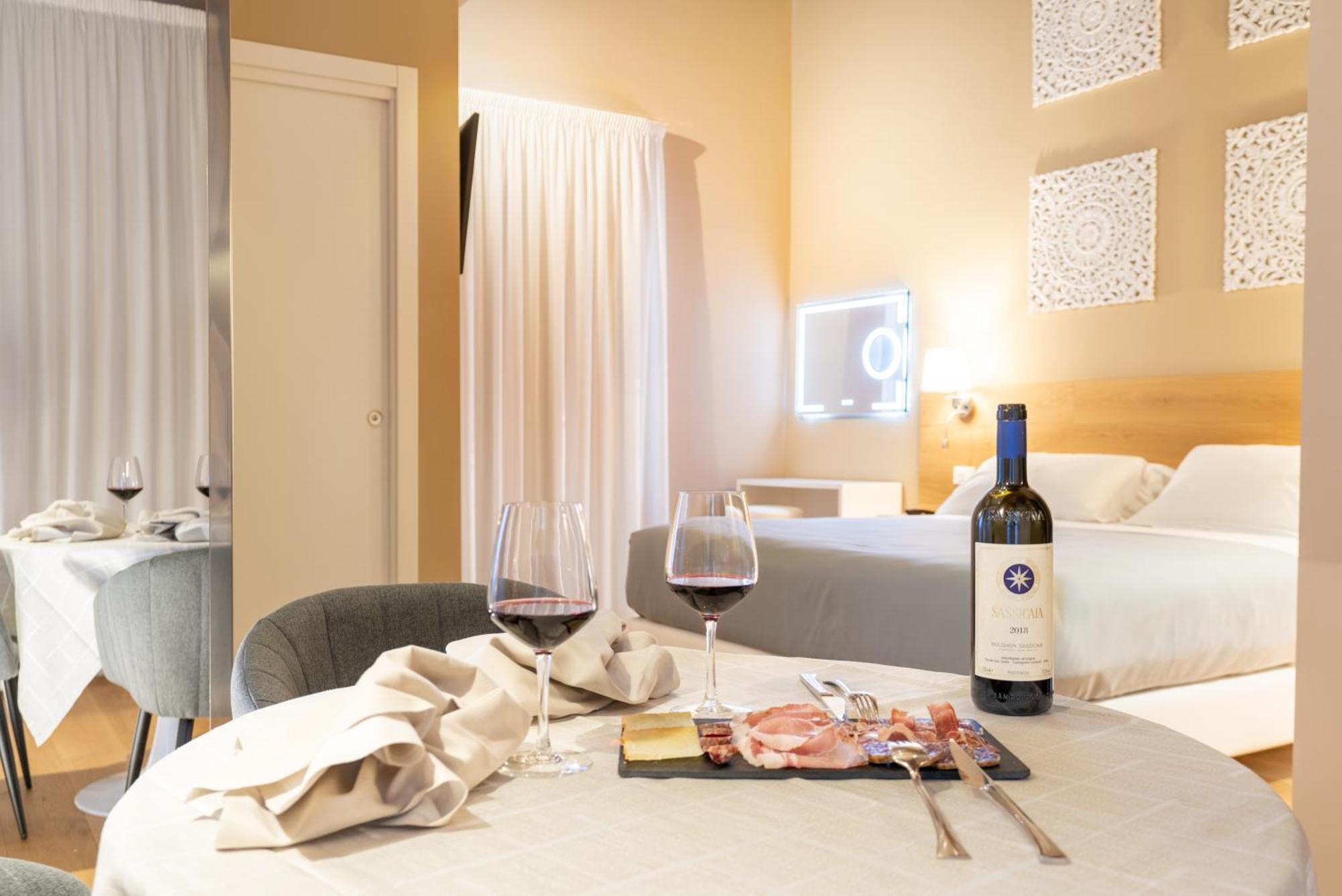 Gg8 Hotel & Suite Spa Gualdo Tadino Bagian luar foto