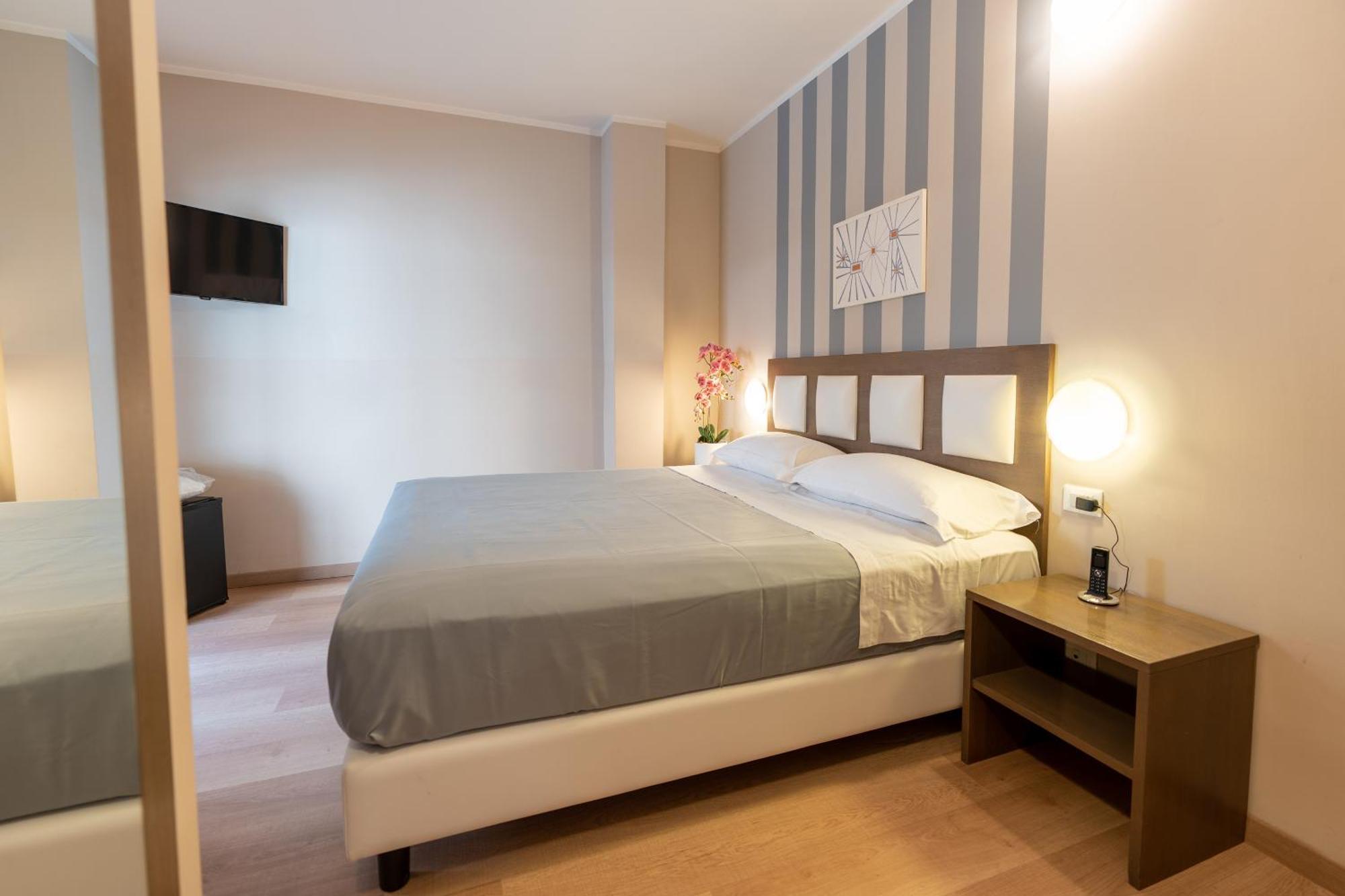 Gg8 Hotel & Suite Spa Gualdo Tadino Bagian luar foto
