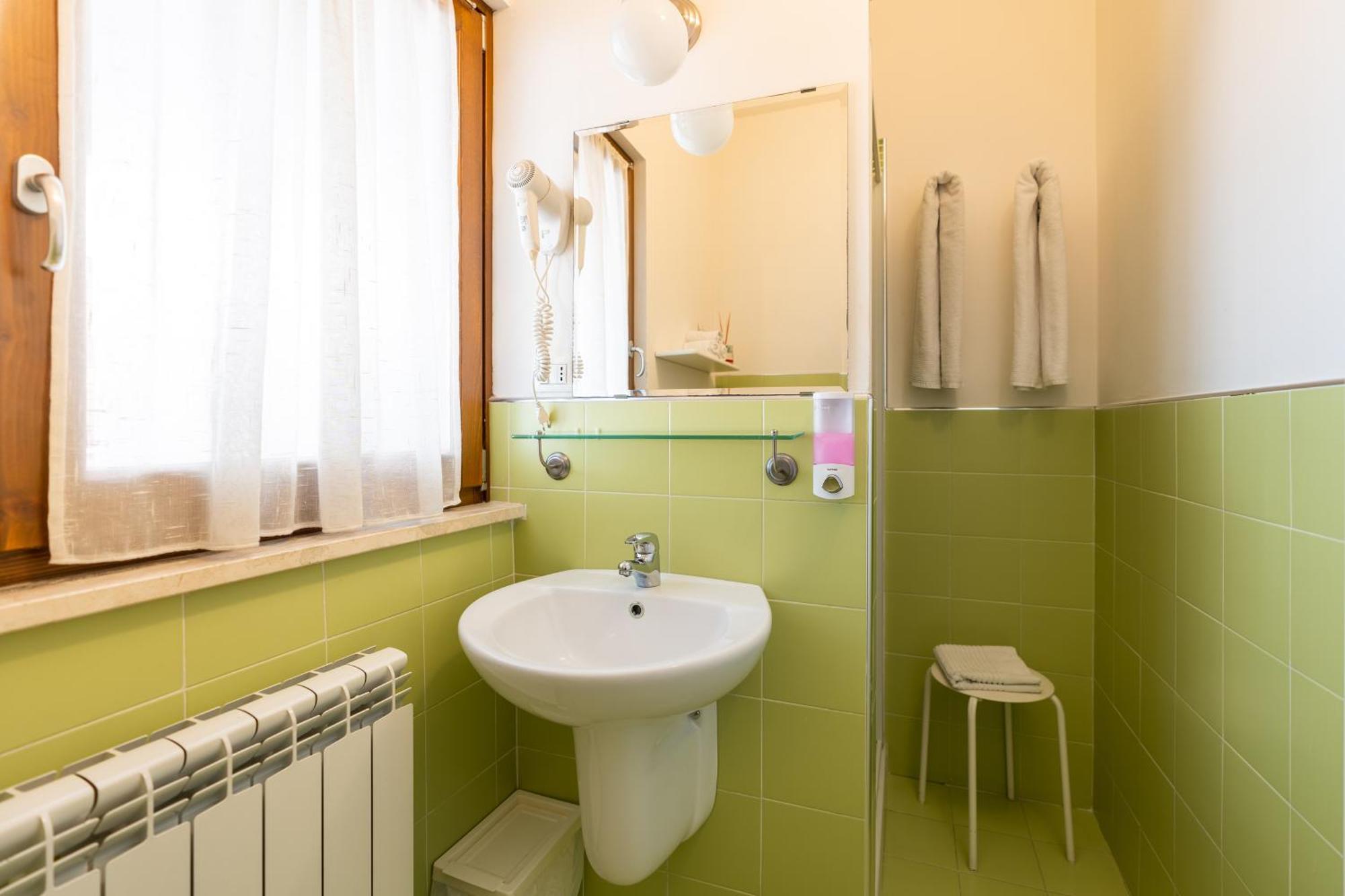Gg8 Hotel & Suite Spa Gualdo Tadino Bagian luar foto