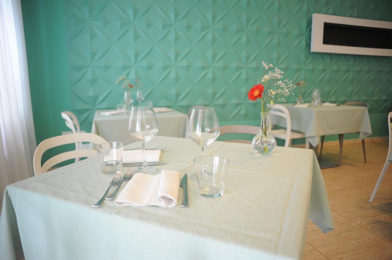 Gg8 Hotel & Suite Spa Gualdo Tadino Bagian luar foto