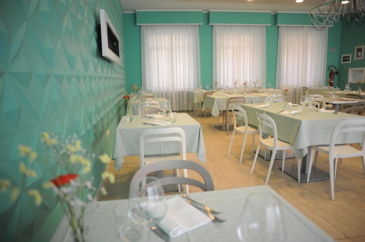Gg8 Hotel & Suite Spa Gualdo Tadino Bagian luar foto